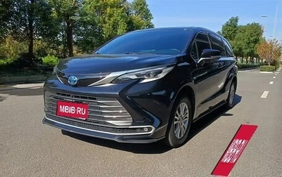 Toyota Sienna, 2021 год, 4 570 000 рублей, 1 фотография