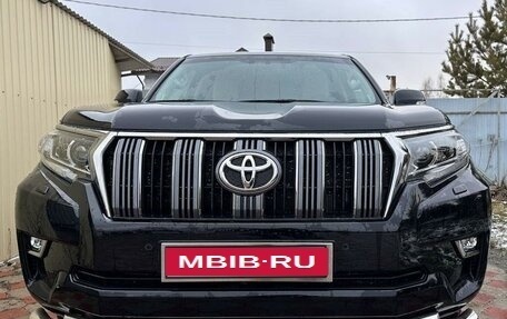 Toyota Land Cruiser Prado 150 рестайлинг 2, 2018 год, 6 200 000 рублей, 1 фотография