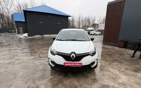 Renault Kaptur I рестайлинг, 2017 год, 1 550 000 рублей, 1 фотография