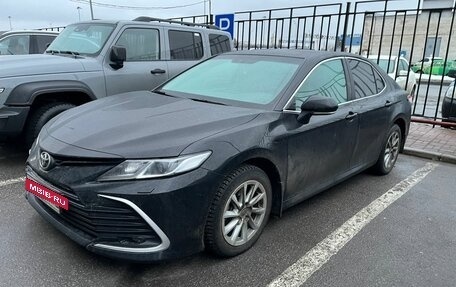 Toyota Camry, 2021 год, 3 259 000 рублей, 2 фотография