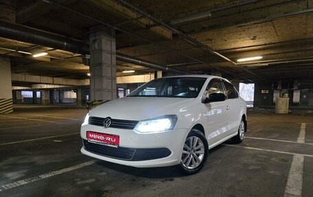 Volkswagen Polo VI (EU Market), 2013 год, 800 000 рублей, 1 фотография