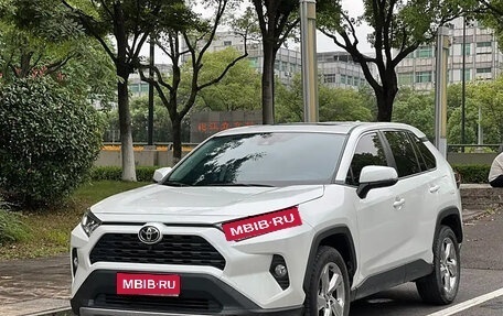 Toyota RAV4, 2022 год, 2 540 000 рублей, 1 фотография