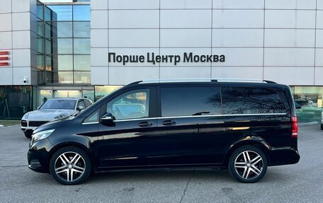 Mercedes-Benz V-Класс, 2015 год, 4 390 000 рублей, 3 фотография