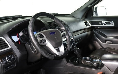 Ford Explorer VI, 2012 год, 1 380 000 рублей, 18 фотография