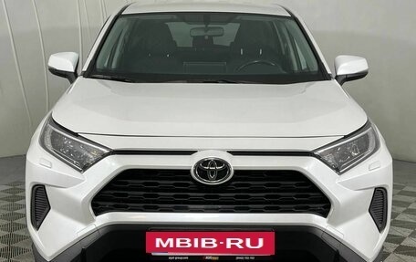 Toyota RAV4, 2021 год, 3 150 000 рублей, 2 фотография