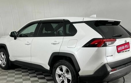 Toyota RAV4, 2021 год, 3 150 000 рублей, 7 фотография