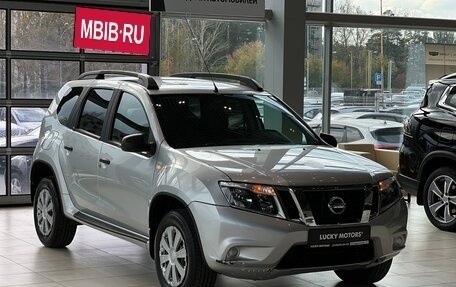 Nissan Terrano III, 2014 год, 995 000 рублей, 3 фотография