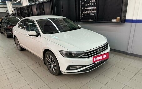 Volkswagen Passat B8 рестайлинг, 2021 год, 3 167 000 рублей, 3 фотография