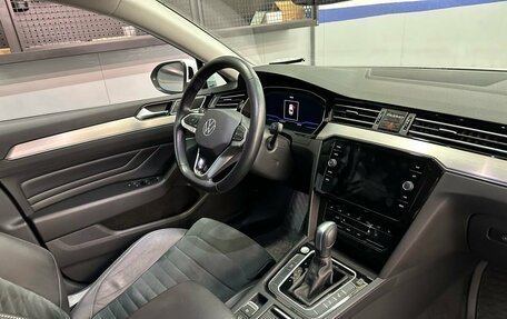 Volkswagen Passat B8 рестайлинг, 2021 год, 3 167 000 рублей, 9 фотография