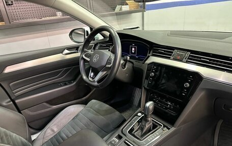 Volkswagen Passat B8 рестайлинг, 2021 год, 3 167 000 рублей, 17 фотография