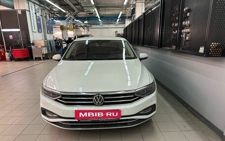 Volkswagen Passat B8 рестайлинг, 2021 год, 3 167 000 рублей, 20 фотография