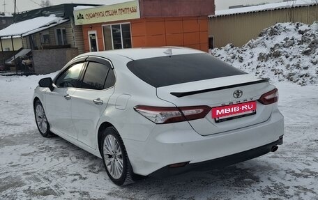 Toyota Camry, 2019 год, 3 300 000 рублей, 16 фотография