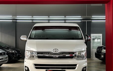 Toyota RegiusAce, 2011 год, 2 955 000 рублей, 3 фотография