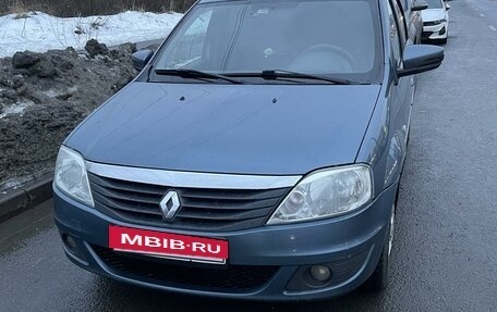 Renault Logan I, 2013 год, 650 000 рублей, 2 фотография