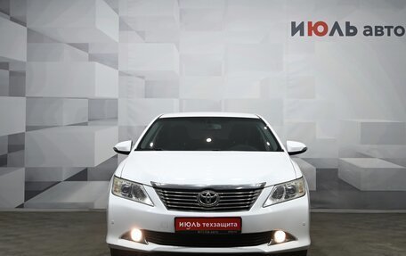 Toyota Camry, 2012 год, 1 730 000 рублей, 2 фотография