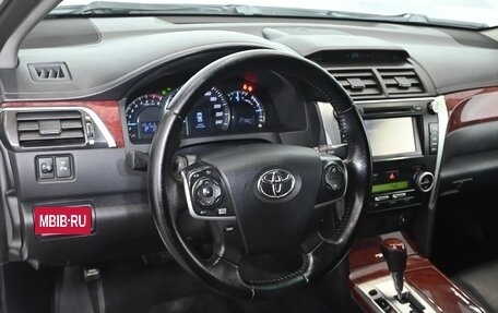 Toyota Camry, 2012 год, 1 730 000 рублей, 15 фотография