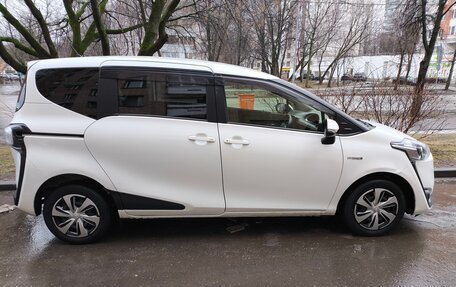 Toyota Sienta II, 2018 год, 1 695 000 рублей, 1 фотография