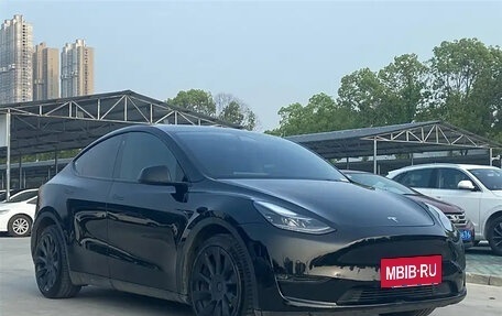 Tesla Model Y I, 2021 год, 3 200 000 рублей, 3 фотография