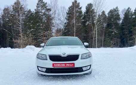 Skoda Octavia, 2015 год, 1 990 000 рублей, 4 фотография