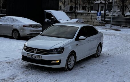 Volkswagen Polo VI (EU Market), 2018 год, 1 400 000 рублей, 2 фотография