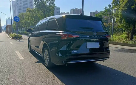 Toyota Sienna, 2021 год, 4 570 000 рублей, 7 фотография