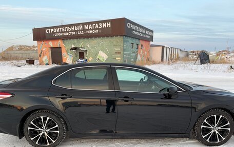 Toyota Camry, 2019 год, 2 550 000 рублей, 2 фотография