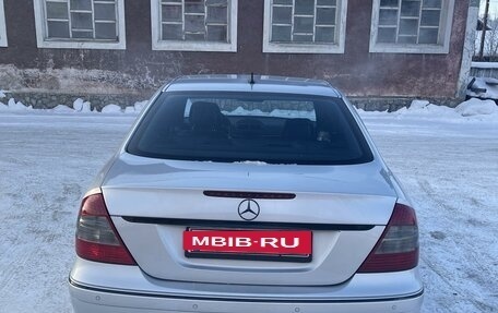 Mercedes-Benz E-Класс, 2007 год, 1 550 000 рублей, 2 фотография