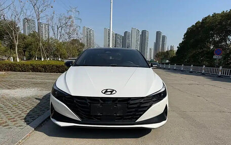 Hyundai Elantra, 2022 год, 1 270 000 рублей, 2 фотография