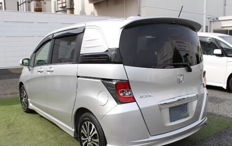 Honda Freed I, 2014 год, 830 000 рублей, 4 фотография