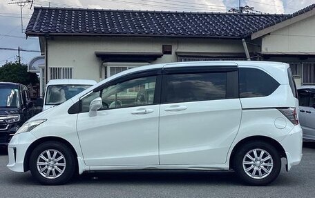 Honda Freed I, 2016 год, 921 000 рублей, 2 фотография