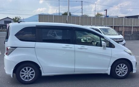 Honda Freed I, 2016 год, 921 000 рублей, 6 фотография