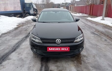 Volkswagen Jetta VI, 2012 год, 1 050 000 рублей, 2 фотография