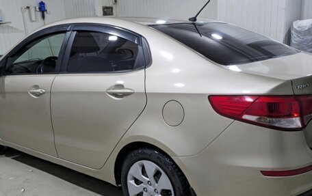 KIA Rio III рестайлинг, 2015 год, 900 000 рублей, 4 фотография