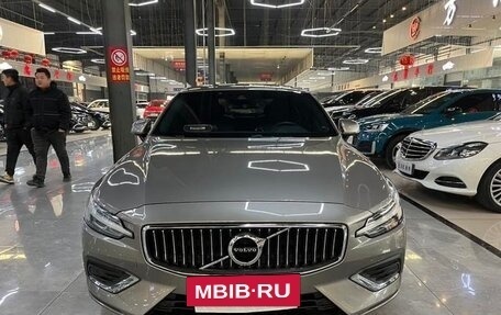 Volvo S60 III, 2021 год, 2 600 000 рублей, 3 фотография