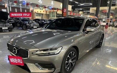 Volvo S60 III, 2021 год, 2 600 000 рублей, 2 фотография