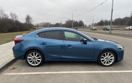 Mazda Axela, 2018 год, 1 900 000 рублей, 8 фотография