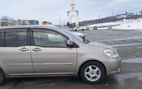 Toyota Raum II, 2005 год, 530 000 рублей, 2 фотография