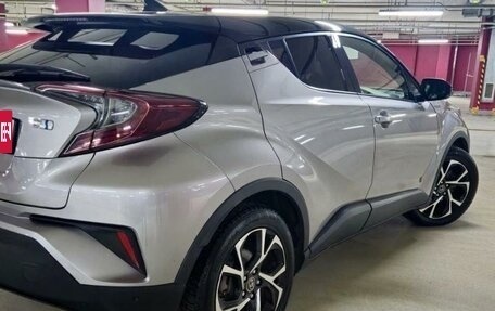 Toyota C-HR I рестайлинг, 2018 год, 2 130 000 рублей, 3 фотография