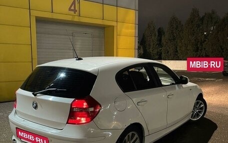 BMW 1 серия, 2010 год, 890 000 рублей, 4 фотография