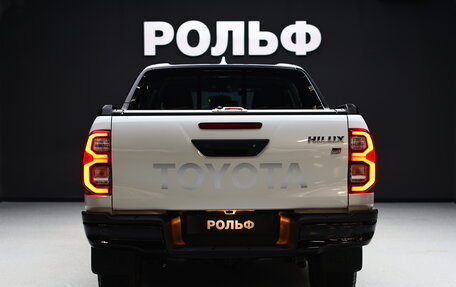 Toyota Hilux VIII, 2023 год, 7 100 000 рублей, 4 фотография