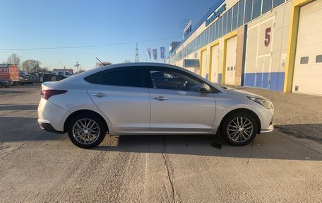 Hyundai Solaris II рестайлинг, 2022 год, 2 400 000 рублей, 8 фотография