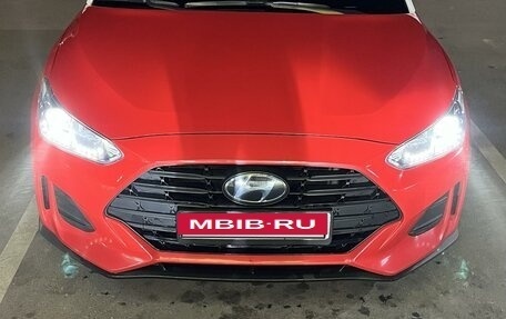 Hyundai Veloster II, 2019 год, 2 350 000 рублей, 2 фотография