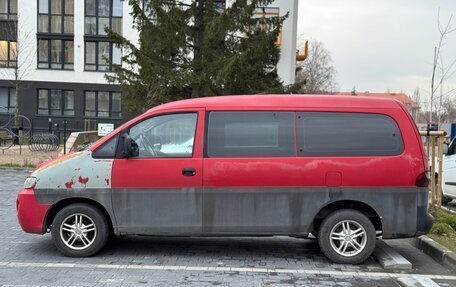 Hyundai H-1 II рестайлинг, 2002 год, 350 000 рублей, 4 фотография