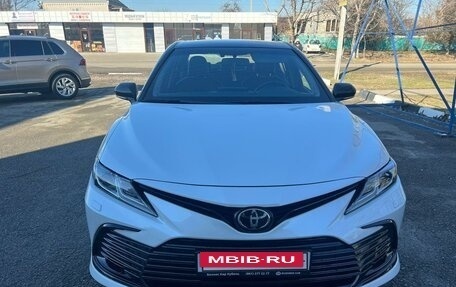 Toyota Camry, 2021 год, 3 800 000 рублей, 3 фотография