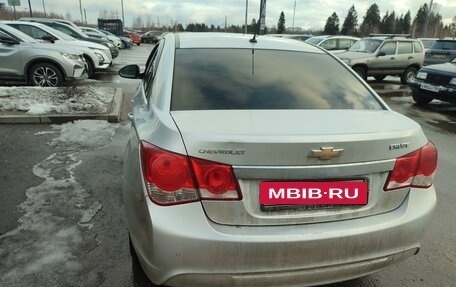 Chevrolet Cruze II, 2013 год, 670 000 рублей, 3 фотография