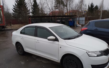 Skoda Rapid I, 2014 год, 900 000 рублей, 2 фотография