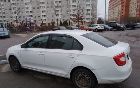 Skoda Rapid I, 2014 год, 900 000 рублей, 3 фотография