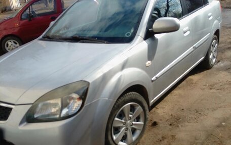 KIA Rio II, 2010 год, 550 000 рублей, 2 фотография