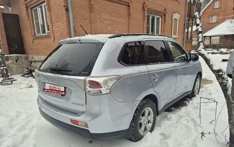 Mitsubishi Outlander III рестайлинг 3, 2012 год, 1 590 000 рублей, 5 фотография