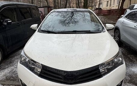 Toyota Corolla, 2015 год, 1 390 000 рублей, 2 фотография